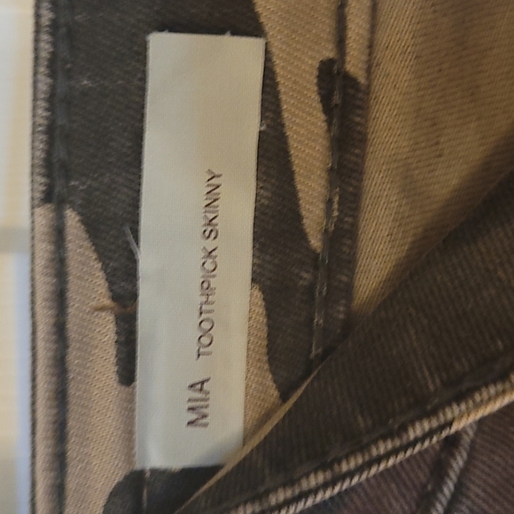 Camo skinnies - Picture 3 of 7